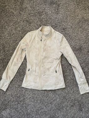 ZYIA Light Cream Zip-Up Jacket